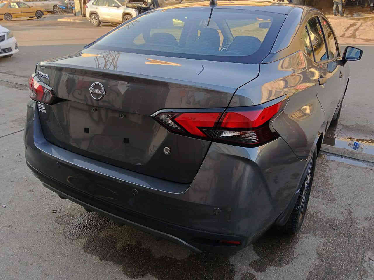 السلام عليكم
🚗🚗🚗🚗🚗🚗🚗

نيسان فيرسا S موديل 2024 دخول جديد بدون رقم مبدل بيها قطعتين مع الصبغ بنيد وجاملخ الامامي جهة السايق 
 بدون شاصي ولا لغد ماشيه 19 الف ميل 
✅ سياره سويج 
✅رادار امامي وخلفي
✅اربع جامات كهرباء
✅تحديد مسار
✅اوتو بريك
السياره موجوده في بغداد العطيفية

السعر 116 ورقه
للأستفسار الاتصال على الرقم
***********
