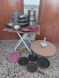 للبيع • عدا الميز • مجموعة