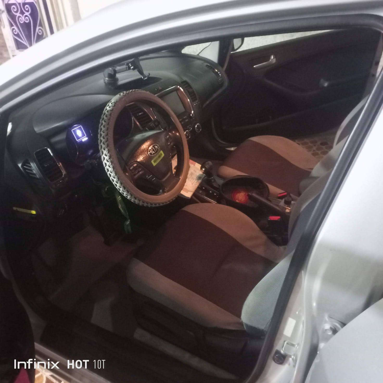 السلام عليكم فورتي 18 خير من الله جديده مال بيت ضرر جامرلغ يمين ونص البنبد صبغ بيها منظومه غاز السعر 138 وبيها مجال اتصل ***********
