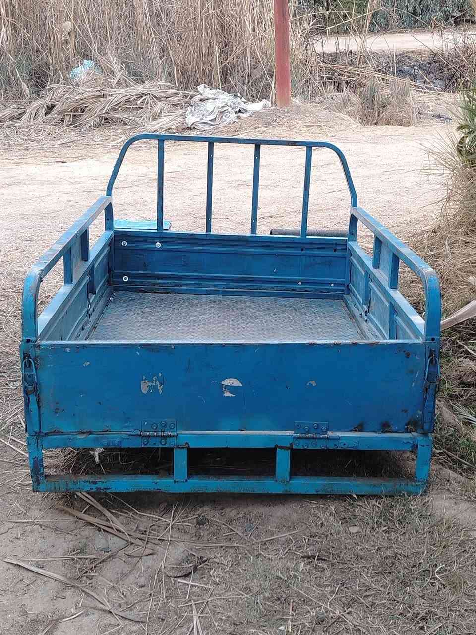 سلام عليكم اخوان بدي مستخدم الي يريده يخابرني مستعجل ***********
