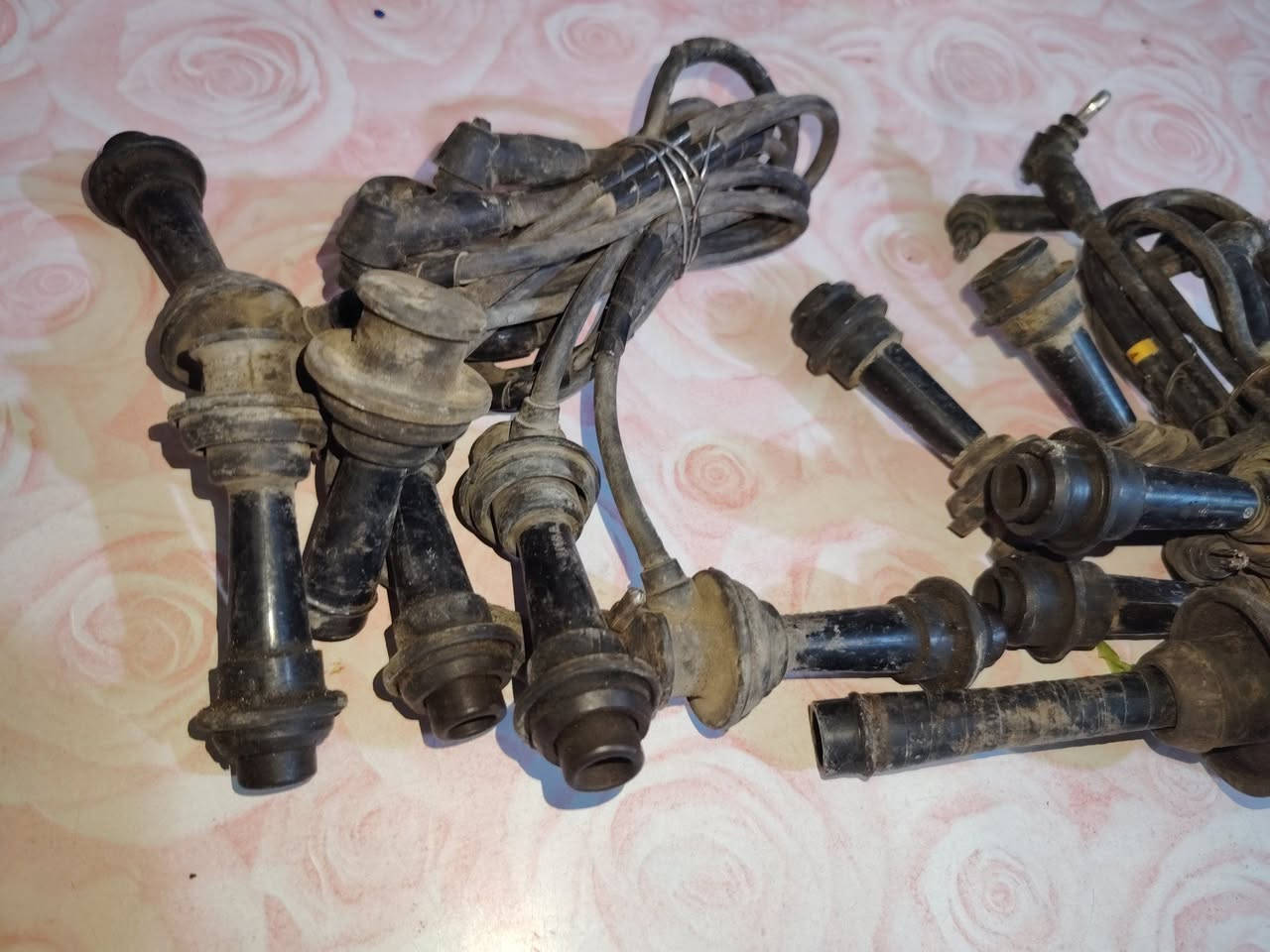 سلام عليكم

واميرات بلكات محرك 2500 حاويه شرط الشغل  عندي 3 طخامه البيع السعر الواحد ب60 جوه السوك رقم موبايل ***********
