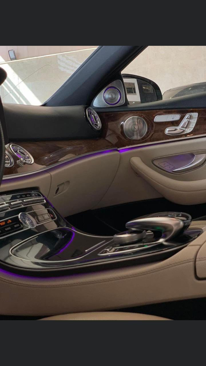 مارسدس ٢٠١٨ اي 300 امريكي فول الفول الحادث بنيد مبدل لون وصبغ چاملغ خلفي وصندوق السعر ٢٧٠٠٠$ للاستفسار ***********
