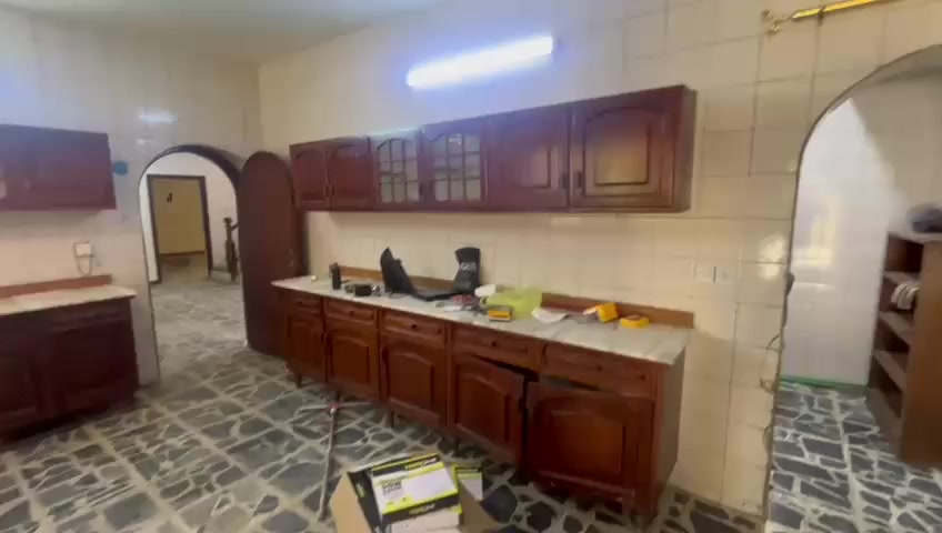 السلام عليكم كاونتر لبيع صاج نضيف ***********
