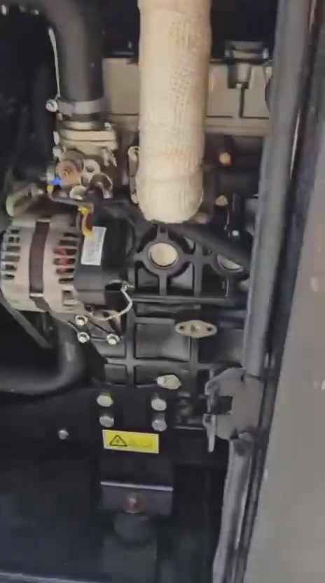 تجهيز مولد (  20  Kva )  بيركنز انكليزي اصلي( 🇬🇧 ) الى  احد زبائننا الكرام الاخ (  ياسر الزبيدي ) المحترم  من محافظة بغداد  
______________________
         كراج الضمان الحقيقي 
اسم يعني الثقة والضمان والأمان في عالم تجارة المولدات 
                مع تحيات 
م . نبيل الراجحي 
م . طيف الجحيشي 
*********** ___ واتساب 
*********** ___ واتساب 
______________________
✅️ يتوفر لدينا مولدات  انكليزية اصليه المنشأ ( لا تجميع الهند ولا الصين  ❌️ ) فقط الإنكليزية المنشأ
✅️ يتوفر لدينا خزانات وقود سعة 
١٠٠٠ ___ ٢٠٠٠ لتر  ذات مواصفات عاليه الجوده صنعت خصيصاً لكراجنا 
✅️ يتوفر لدينا زيوت وفلاتر أصلية
