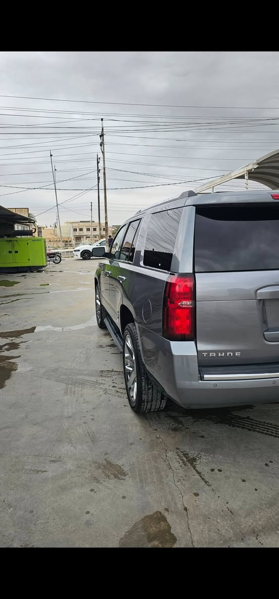 تاهو موديل 2020 ( بــريــميــر  ) وارد امريكي حادثه سرقه بنيد وجاملغين بدون دواخل بدون ارباك فقط والباقي مكفوله ماشيه 106 الف كم حقيقي
حالة السيارة ممتازه صيانه 100% 
‎فول مواصفات 1/1 
داخل ابيض المرغوب
8V 5.3 محرك
‎سلايد (فتحة قمارة)    
‎كراسي كهرباء+جلد
‎كراسي خزن(ميموري)
‎كراسي تدفئة+تبريد
‎كراسي خلفيه كهرباء
‎كراسي خلفيه تدفئة
‎تبريد خلفي شاشه
‎شحن الهاتف لاسلكياً
‎رادار امامي+رادار جانبي
نظام الحفاض على مسار السيارة
قيادة ذاتيه
‎كروس سرعه
‎خمس بصمات
‎فول تحكم استيرن(جهتين امامي+جهتين خلفي
‎استيرن كهرباء
‎استيرن تدفئة
‎شاشه عرض الأعطال 
‎صندوق كهرباء(شفط)
‎فتح صندوك تلقائياً عن طريق القدم
‎دبل گير(عادي+اوتوماتيك)
‎دبل حساس(امامي+خلفي)
‎نظام تحكم بمستوى الضوء الداخلي
‎مانع تزحلق
‎پدل كهرباء (تحكم كهربائي بالبريك و البنزين)
‎نظام فتح الابواب لاسلكياً
‎شاشه اماميه كبيرة اصلية
‎كامره خلفيه 
‎تشغيل عن بعد
‎قاصة سرية
‎مري كهرباء(شفط) اشاير بالمري 
علامه ضوء القمر لايت LED امامي LED
سيتم صوت ماركة BOSS السعر 378
للاستفسار ***********
