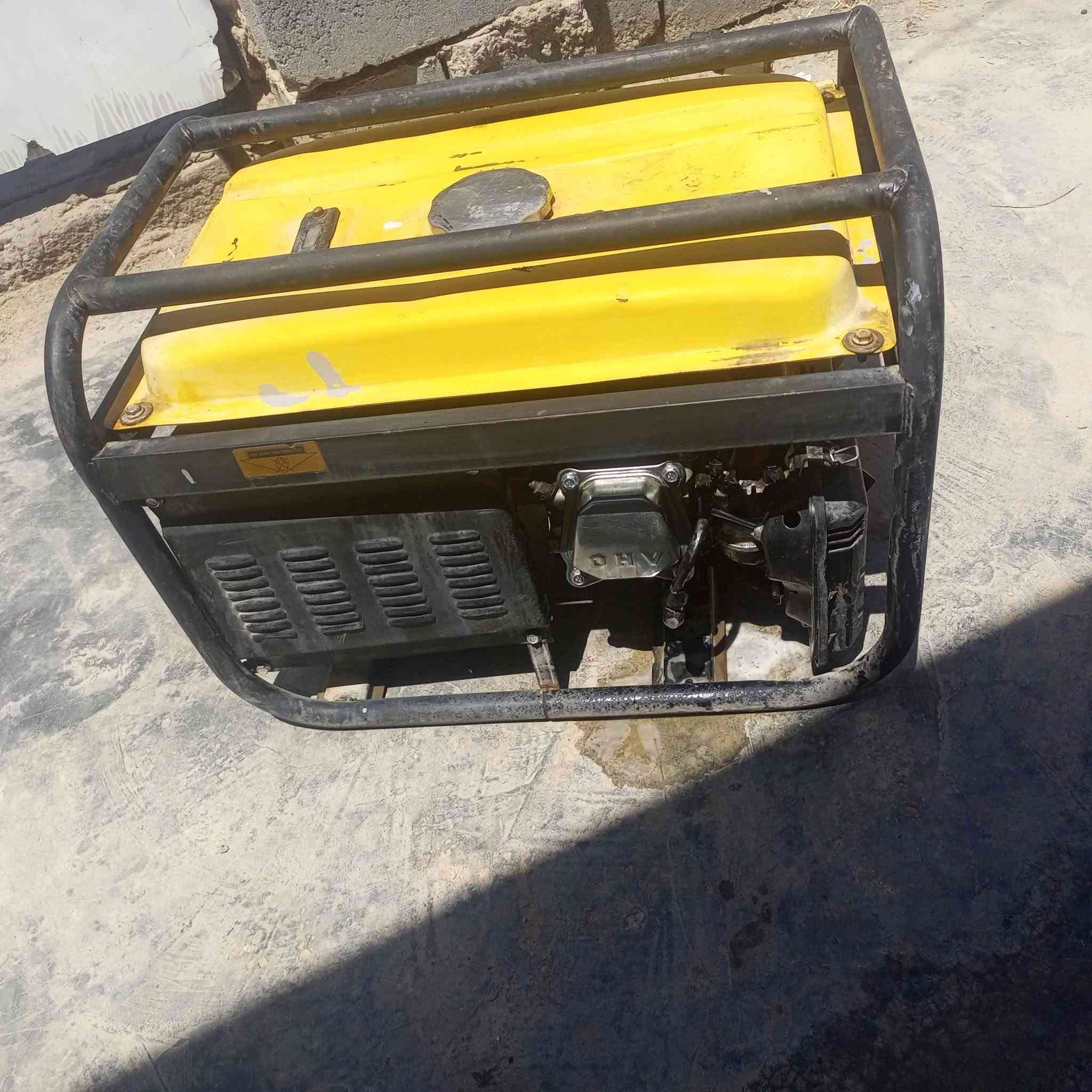 السلام عليكم مولدات عدد3 إستخدام قليل السعر لمولد 160
 واذا شلع بيهن مجال. مع موطور مبرده عدد2 سعر الواحد30
. ورفوف محل دكسن .عدد 3
 سعرهن75....... التواصل على  الرقم فقط   ‏‪***********‬‏
‏‪***********‬‏
