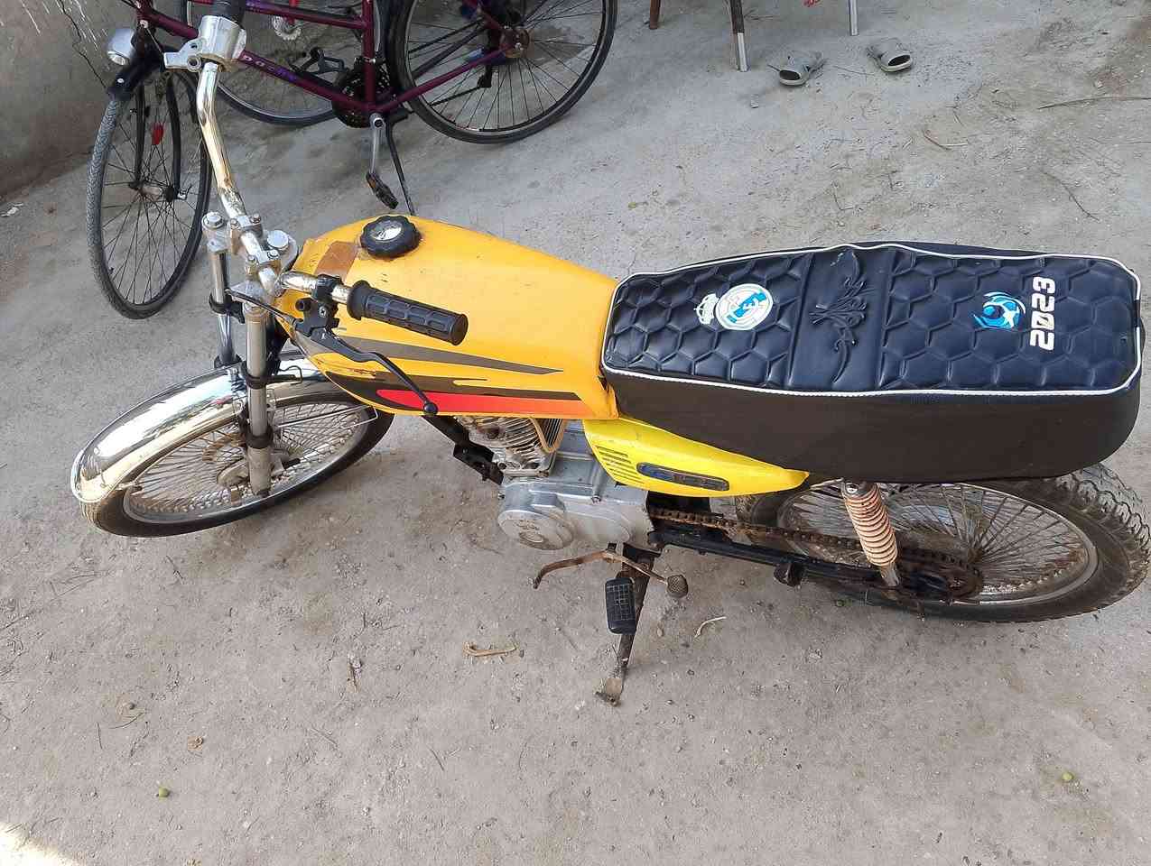 للبيع اربعه كير كلك مكان طويريج السعر 200


**إذا كنت صاحب هذا الإعلان وتريد حذفه لأي سبب، رجاءا أرسل رسالة إلى الدعم الفني**