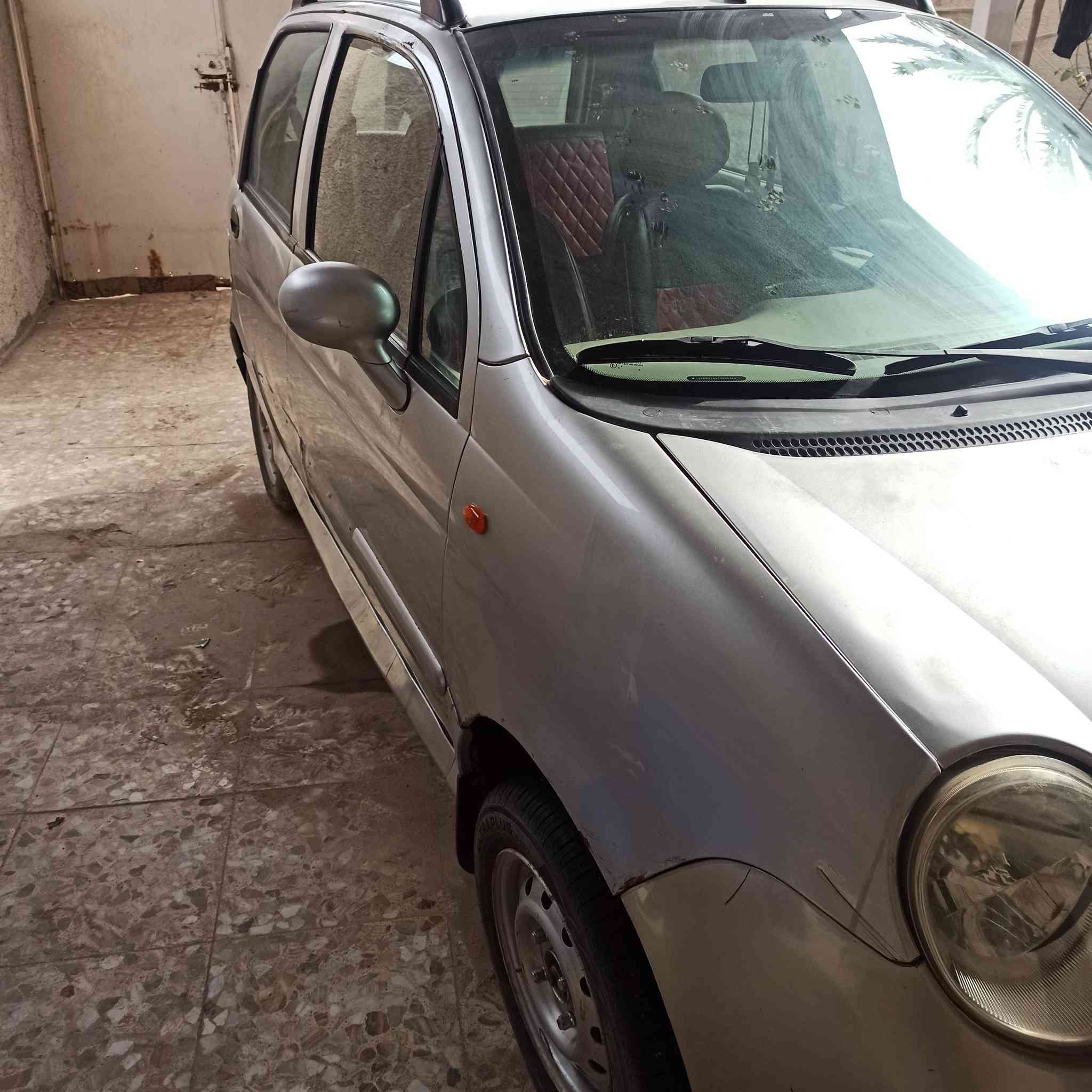 للبيع موديل 12تدفئه تبريد شغال مكينه وكير جاهزه تخم تاير جديد كهربائيتهه كلهه بلادي ماكو اي جطلات ولاكلوب مشتغل بالشاشه   بيهه طخه صوب الجاملغ الخلفي جهة اليسرى مكان السيارة نجف كوفه راعيهه يريد مداورالسعر 26$وبيهه مجال 
***********
