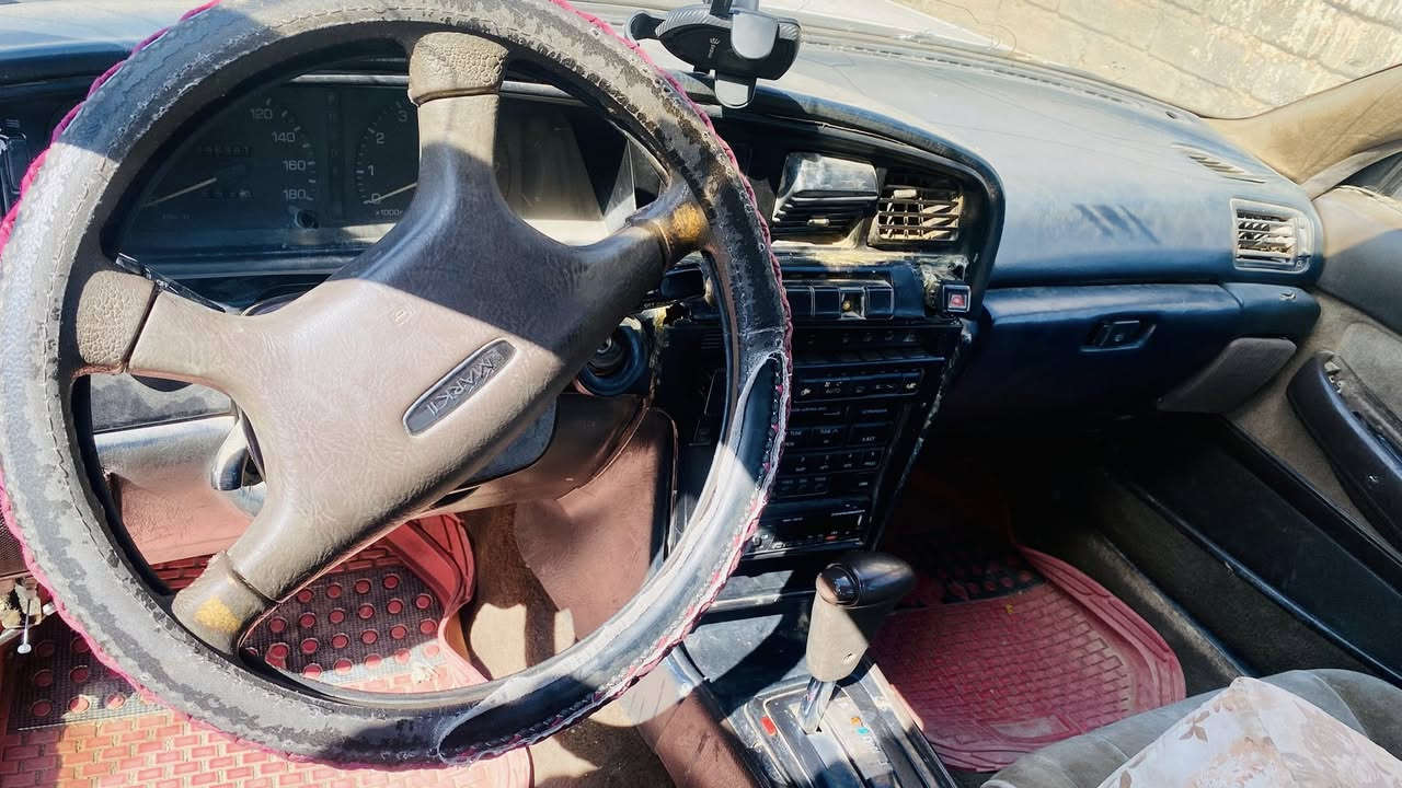 السلام عليكم ورحمة الله وبركاته مارك عضم بيضه رقم بغداد باسمي سياره نضربت عندي  بالصندوك وصلحته بيه ضعف بالگير يعني مابيه شلعه كل النمر تجي لأكن بدون شلعه وما عرّف السبب أراوس حسب القناعه***********
