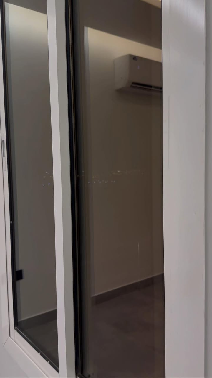 نقدم خدمات تنظيف شاملة للمنازل في أربيل، نضمن لكم بيئة صحية ونظيفة. 🏡 فريقنا المحترف يستخدم أفضل مواد التنظيف لضمان جودة عالية. ✨ نهتم بأدق التفاصيل لتقديم خدمة ترضيكم وتفوق توقعاتكم. 💯 للحجز والاستفسار، يرجى التواصل معنا عبر الرقم ***********. 📞 نعدكم بتجربة تنظيف استثنائية تجعل منزلكم يبدو كأنه جديد. 🌟 دعونا نهتم بمنزلكم، وأنتم استمتعوا بوقتكم. ⏳ #تنظيف_منازل #أربيل #خدمات_تنظيف #نظافة #جودة
