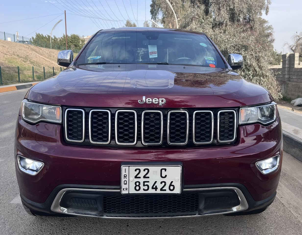 السلام عليكم للبيع  Jeep Limited كراند شيروكي
ي

او مراوس حسب القناعه وشرط بدون ايرباك

▪️ الموديل: 2021

▪️ الممشى: 101 مايل

🔹 حادث أمريكا: بارد باب الصدر والسايق مسحوبات كارت بس مكان الطخه موضوح بصور الحادث وبل عراق صبغ قليل بلچاملغ الامامي اليمنه اثر طخه دراجه

صور الحادث نزلتهن كاملات والسياره احنه رقمناه على ايد وحده

المواصفات:

◾️فتحه سقف

‏◾️4x4

◾️ ماوس تحكم وضعيات القياده

▪️ محرك 3600

▪️ بصمة تشغيل + بصمة أبواب

▪️ تشغيل عن بعد

▪️ مقاعد جلد

▪️ كراسي 2 كهرباء 

▪️ تدفئة للمقاعد الأمامية + الخلفيه

▪️ مقعد السائق ميموري

▪️ باب جنطة كهربائي

▪️ شاشة كبيرة مع كاميرا خلفية

▪️ حساسات خلفية

▪️ إشارات بالمرايا

▪️ تحكم بالستيرن

◾️ محرك كير صدر تخم تاير كله مكفول ونصبه السياره احلا من الصور وماداير بانزين عادي ابد وعلى ايدينه جبناه كاتي ورقمناه

✨ السياره جاهزة بدون أي نواقص 

اخوان السوگ كلشي بي بس تبقه ضرر  السياره والنضافه تحكم وادعولنه بلرزق تحياتي 

📍 العنوان: بغداد _ حي الجهاد

💰 السعر:27,500 وبيه ومجال بسيط

📞 الهاتف :- 0772404474

الشراي يتصل لئن ذاكر كل التفاصيل


**إذا كنت صاحب هذا الإعلان وتريد حذفه لأي سبب، رجاءا أرسل رسالة إلى الدعم الفني**