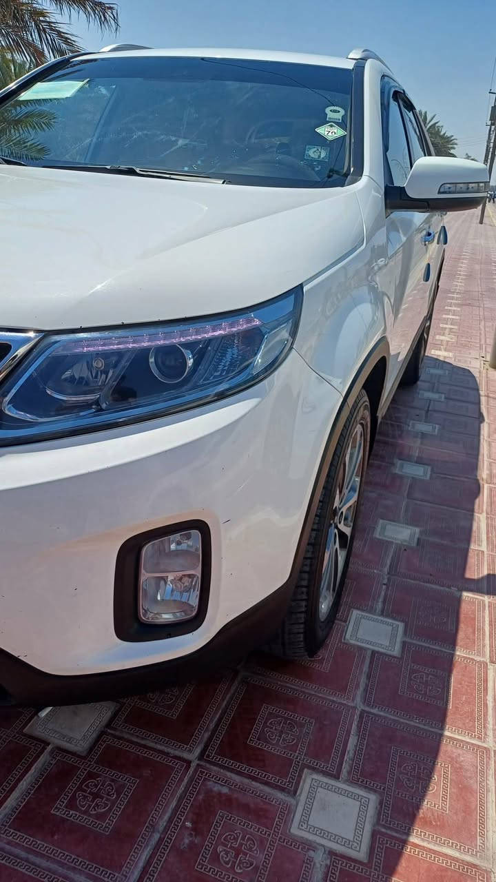 للبيع كيا سورنتو موديل 2013 خليجيه مكينه 4 سلندر 2400 مكفوله رقم بغداد باسمي  السعر 158 للاستفسار ***********
***********
