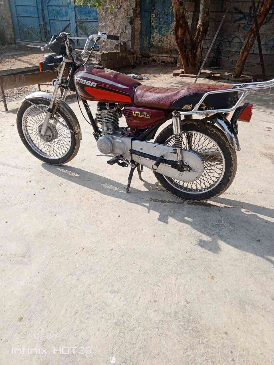 تايگر 19محرك مفتوح شرط لاصرف ولابخار محرك نضيف ونشط كهربائيات شغاله 300وبي مجال ***********
