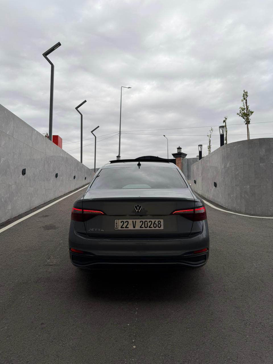 volkswagen jetta 2024 sel بەس بۆنیت بۆیاغ بەبێ ناوگرتن ئێڕباگ بەس سوکان سیستەم بیلاد دانرایتەوە سەیارەکە بەناوی خۆمانەو یەک دینار مەسروفی تێدانیە هەموو گیانی بە شەرت 12000 ڕۆشتیە بەناو کردن غەڕامە وەکالەش دەکەم  ☎️*********** أربيل, العراق
