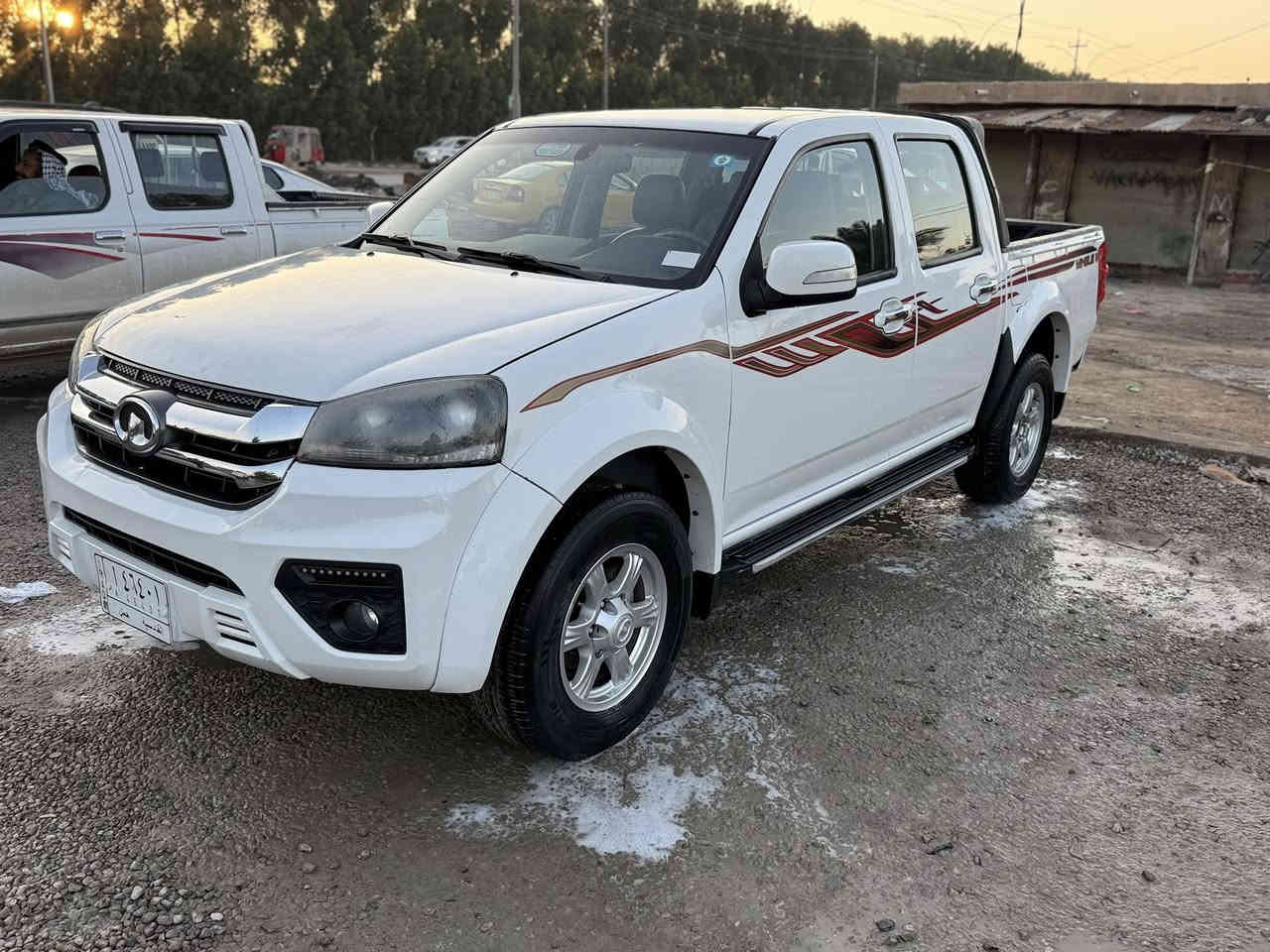 السلام عليكم 
كريت ويل2023 سيارة 
رقم القادسية تحويل مباشر.  
‏سيارة كفالة عامة
‏السيارة مدورة ثاني يوم 
 ‏
محرك كير كفاله 
تخم تاير جديد 
‏
‏ السعر125 وبيه مجال للشراي
المكان الشطره قضاء الدواية
‏***********.      ***********
