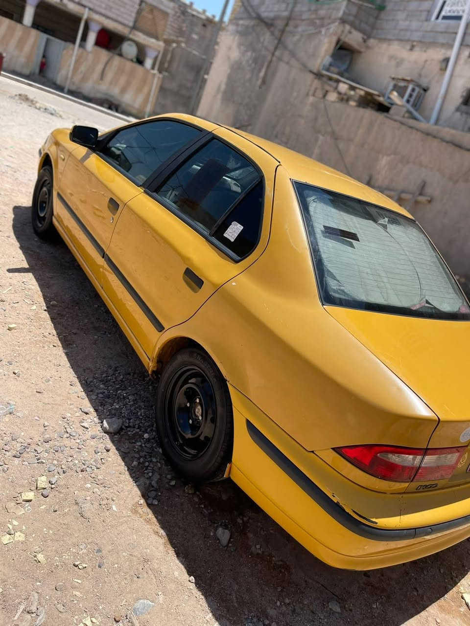 سلام عليكم 
سمند 2014 سنويا باسمي تنتهي بال2029 
أهم شي التحويل رقم بعده ما رايح للمرور حتى يطبعونه وصل موجود عندي 
حداديه 80% 
مشط 60% 
تايرات تخم جديد 
السياره مابيه ضربه قويه الباب الوره ضربه بالدراجه إلي وره العبري بيه السياره هلال تكرمون بيع خياس ودوسه 
باتري جديد 
المكينه تفحصه لان مجفته بدايت السنه تجفيت عام 
الكير قبل فتره نزلته وبدلت جبن وبولبرنك الكير صفحتين 
السعر 33 وبيه مجال للطيبين تعجبك السياره خادمك ماتعجبك اعر المنشور وندعيلنه بالرزق 
مكان بصره سفوان 
رقم *********** بيه وات ساب الزبير, البصرة
