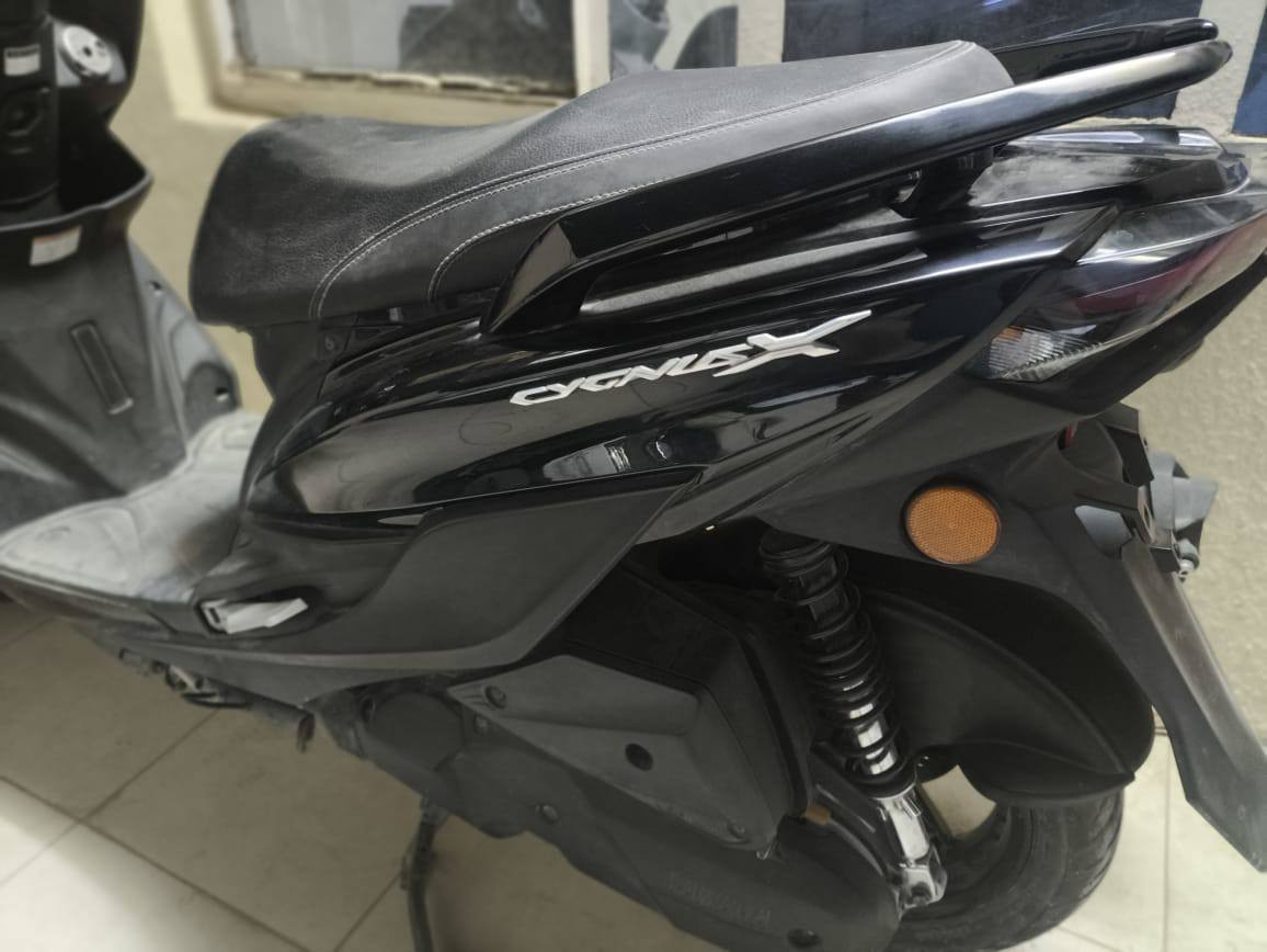 السلام عليكم سكنس حديث موديل 2024 مكفولة كفالة عامة مكينه ناعمة تخبل مكفولة من الشخط رايدها ب 21 ورقه وبيها مجال بسيط مكاني بابل اتصل ع رقم ماموجود ع فيس ***********
