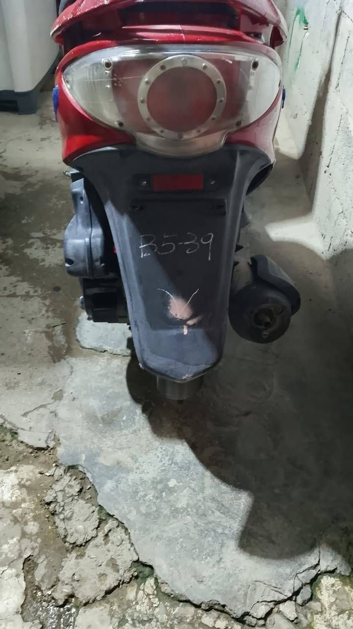 دراجه للبيع نقصها صوت بالراجس مال سلف وخربطه بالكابريتر قفل ٢٥٠ مكاني لحريه ***********

