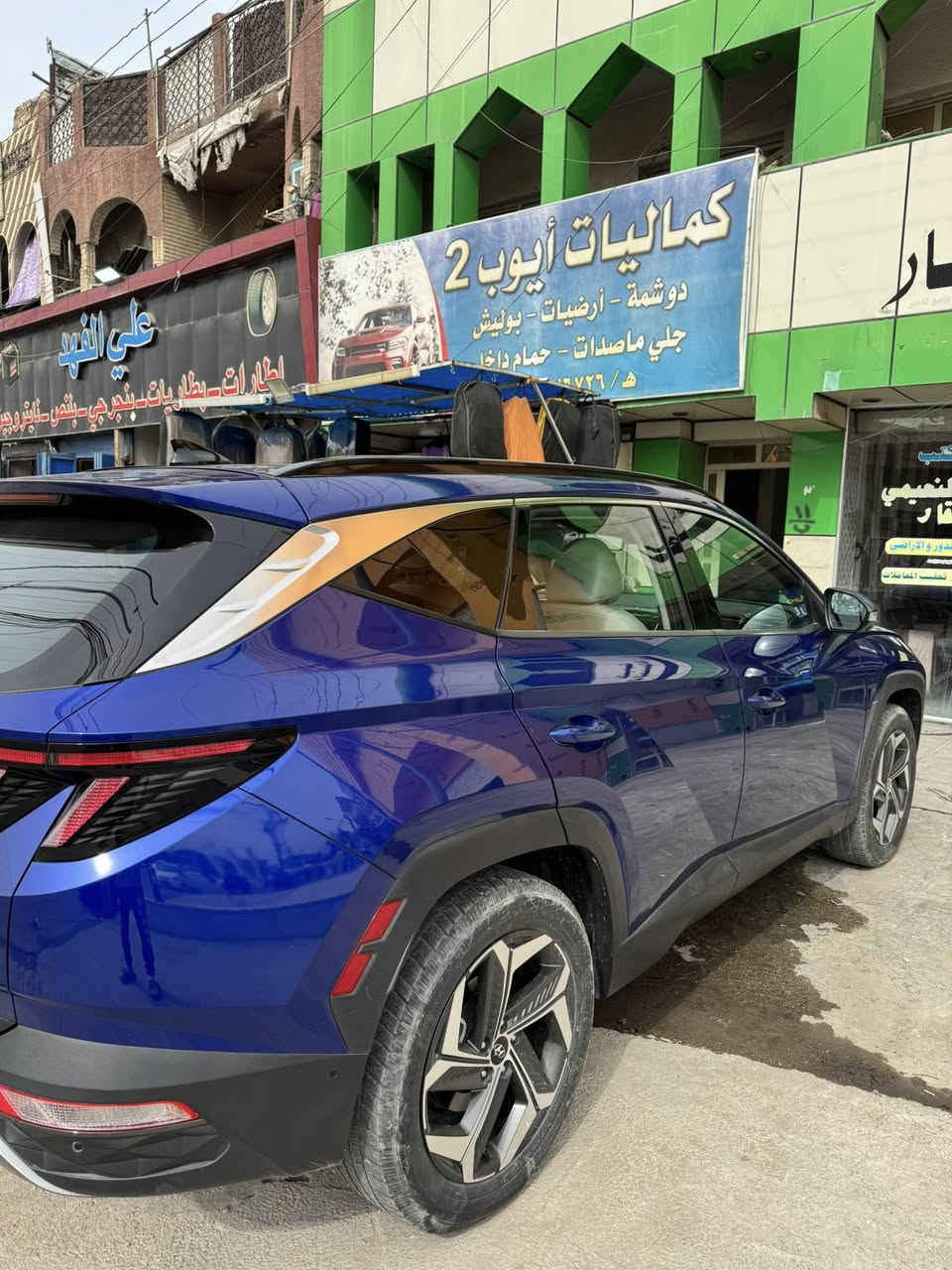 سلام عليكم توسان 22 فول مواصفات للاخير سيارة تقريرهة فقط حالوب سعر205وبيهة مجال  مكاني بغداد قرب تقاطع درويش وهاذا رقمي***********
