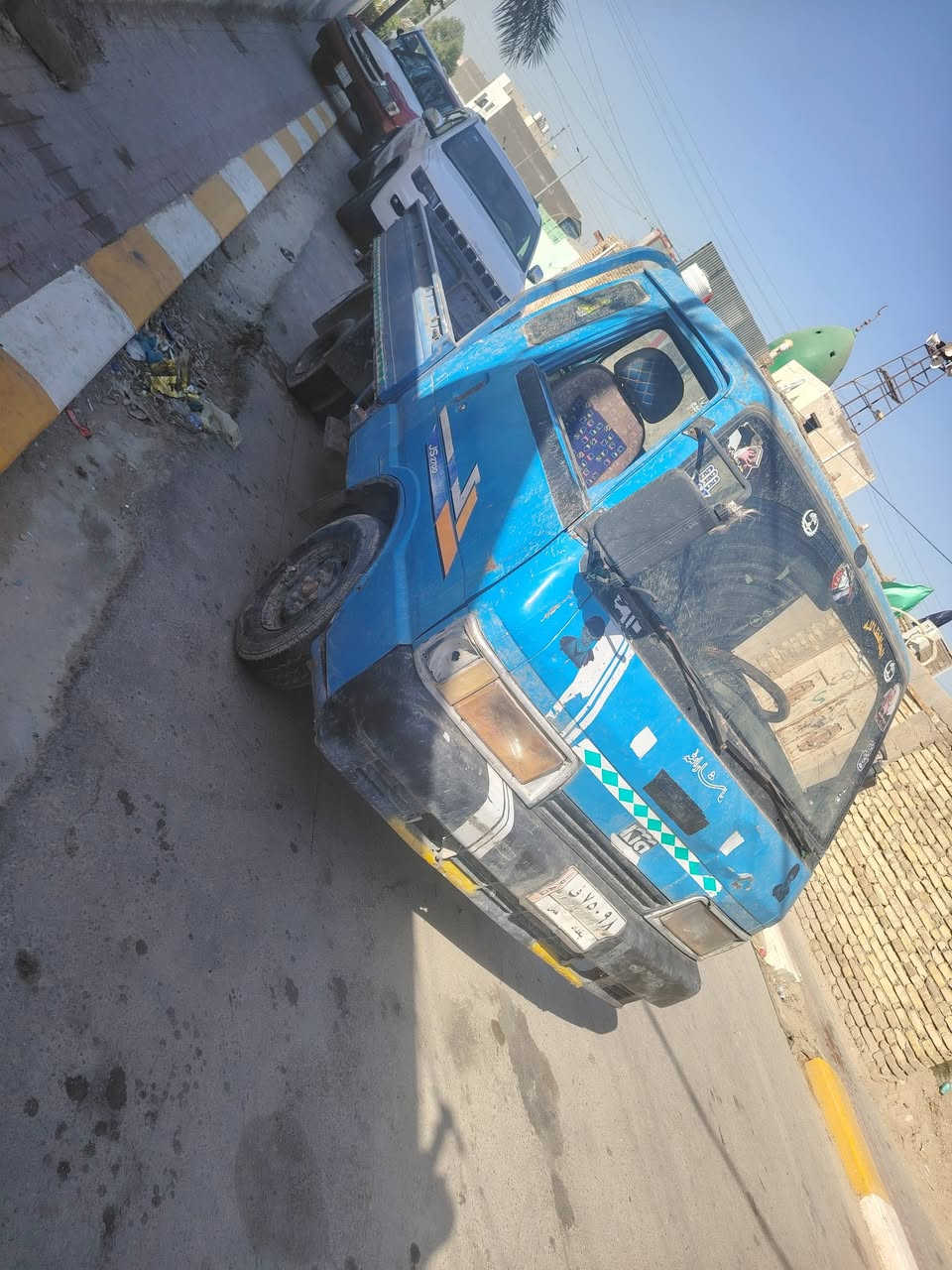 السلام عليكم اخوان كيا بنكو موديل 95 سياره جديده بيه عطل بالكهرباءيات  سياره تدير ماتشتغل مكينه كير واكسن وشاصي خير من الله راعيه ماندله اتكفلك سرقه وعشاير السعر 18 عنوان ناصريه مركز ***********
