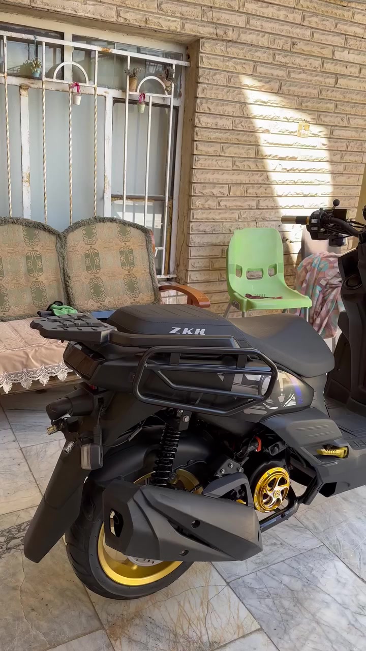 السلام عليكم (للمراوس) بدراجة اكبر مع فرق او بيع تفاصيلها في الفديو غراضها الاصلية ستان وقطرة دهن والكويل موجودات للتواصل ***********  / ميسان
