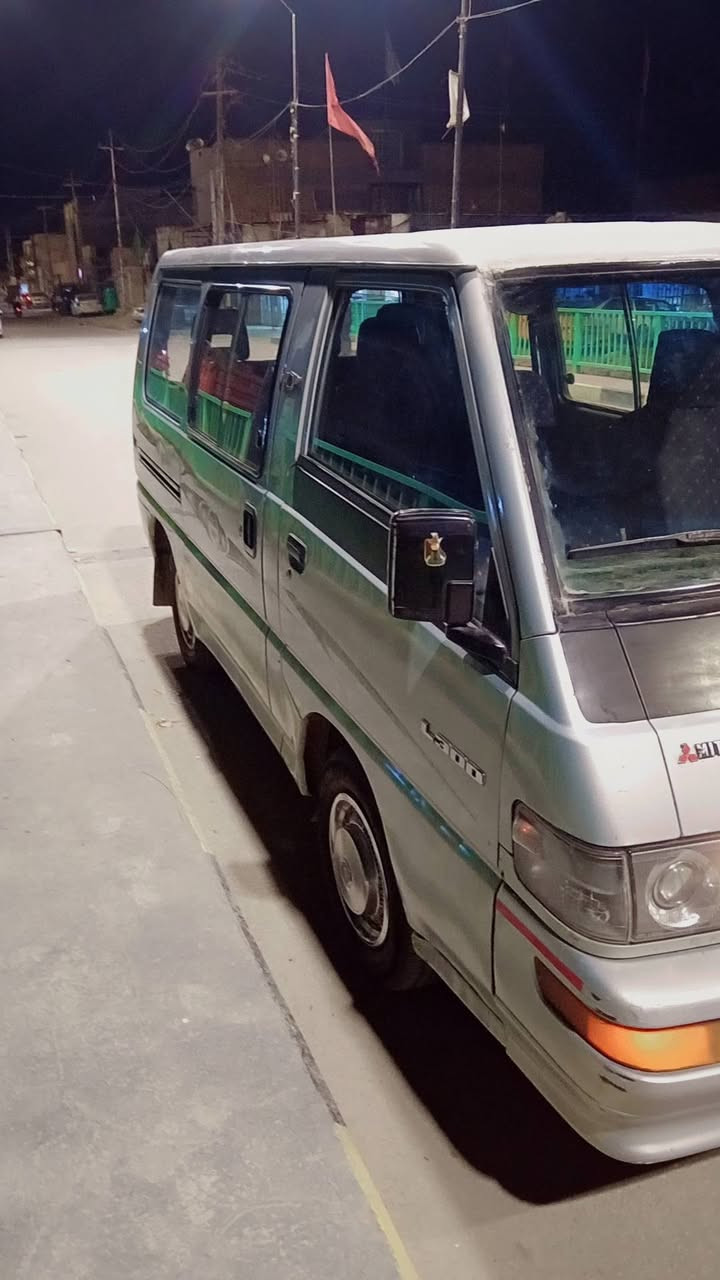 مسيوبوشي موديل 1994 *:*
- 
- رقم: نجف 
- سيارة جاهزة مال مضخر ادوية مامتعوبة
- مصغره هيئه: وغرامة
_وصل خط*
- مشتري من راعيها الأصلي، تحويل مباشر
- كير عادي، معلك البلاد
- محرك 1800بدون اصراف شرط النظافة 💯
- مكفوله من أي عيب شرعي 
- تخم تاير جديد
- حدادية نظيفة
- دواخل كلها شركة
- كهربائيات شركة كلها شغالة 
- تبريد، غاز فقط

*المكان:* النجف، 

*السعر:* 52  وبيها مجال

*للاستفسار:* ***********
