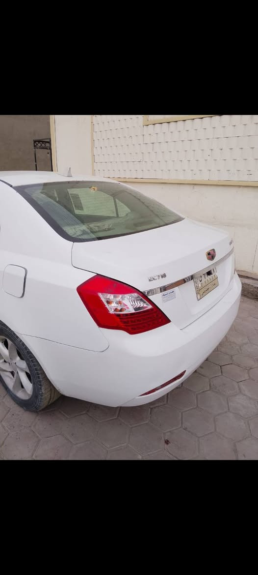 السلام عليكم 
ام كراند C7 2014
بيها ضربه خفيفه بيبان ثنين وجاملغ
تبريد السياره حلوه ونضيفه شوفت عينك
السعر 48
السياره رقم بغداد مشروع وطني
راعي السياره صديقي يريد تحويل
مكانها البصره 
الرقم
*********** البصرة, العراق
