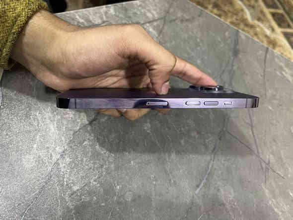 ايفون ١٤ برو ماكس ذاكره ٢٥٦ بطاريه١٠٠مكفول وتر بروف مكاني بغداد الامين سعره ٨٢٠ الف رقم(***********)
