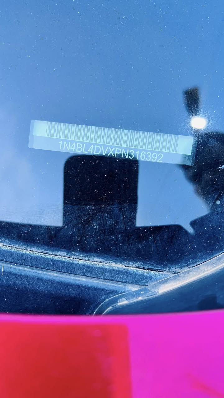 السلام عليكم نيسان التيما موديل23 SV بلاس فول مواصفات دخول ذكي بصمة ابواب بصمة تشغيل تشغيل عن بعد تنته بانوروما رادار  ماشيه39 الف كيلو حقيقي داخلها بيجي شاشة كبيرة حادثها بامريكا قطعة وحدة بونيد امبدل فقط وجاملاقات امامي عالبارد الباقي كله كفاله كير محرك بانزين عادي تفتر العراق كله مكانها صلاح الدين وراعيها الشرعي ابغداد وشرط التحويل
مطلوب عليها 150 $ 
***********
