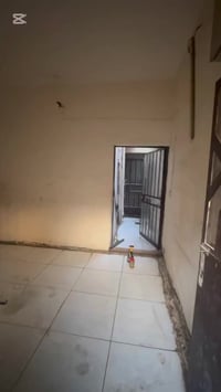 بيت للايجار المساحه 60 متر الموقع الحريه شارع الثالثه مقابيل اسواق ابن...