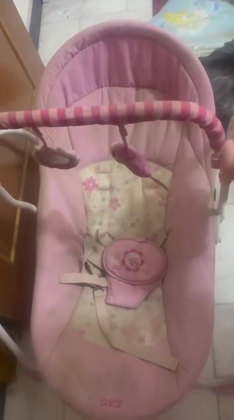 اغراض اطفال قيم وأخذهم


**إذا كنت صاحب هذا الإعلان وتريد حذفه لأي سبب، رجاءا أرسل رسالة إلى الدعم الفني**