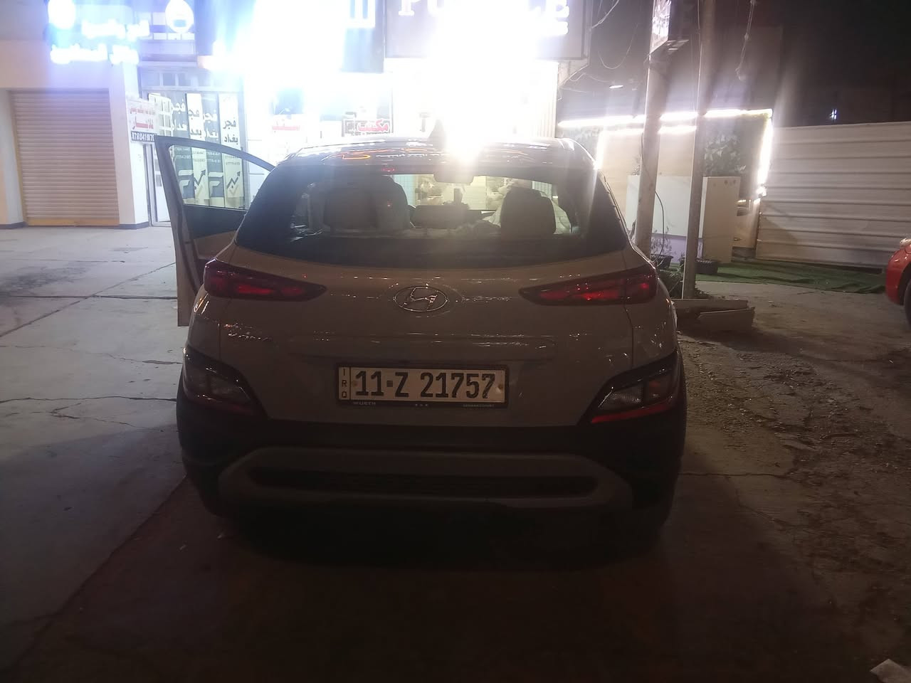 سلام عليكم كونه للبيع موديل 23 حادثها بالسونار موجود بالصور السعر 132 وبيها مجال *********** مكاني السيديه الشارع التجاري
