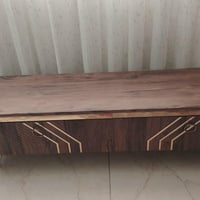 ميز تلفزيون • تولفروش