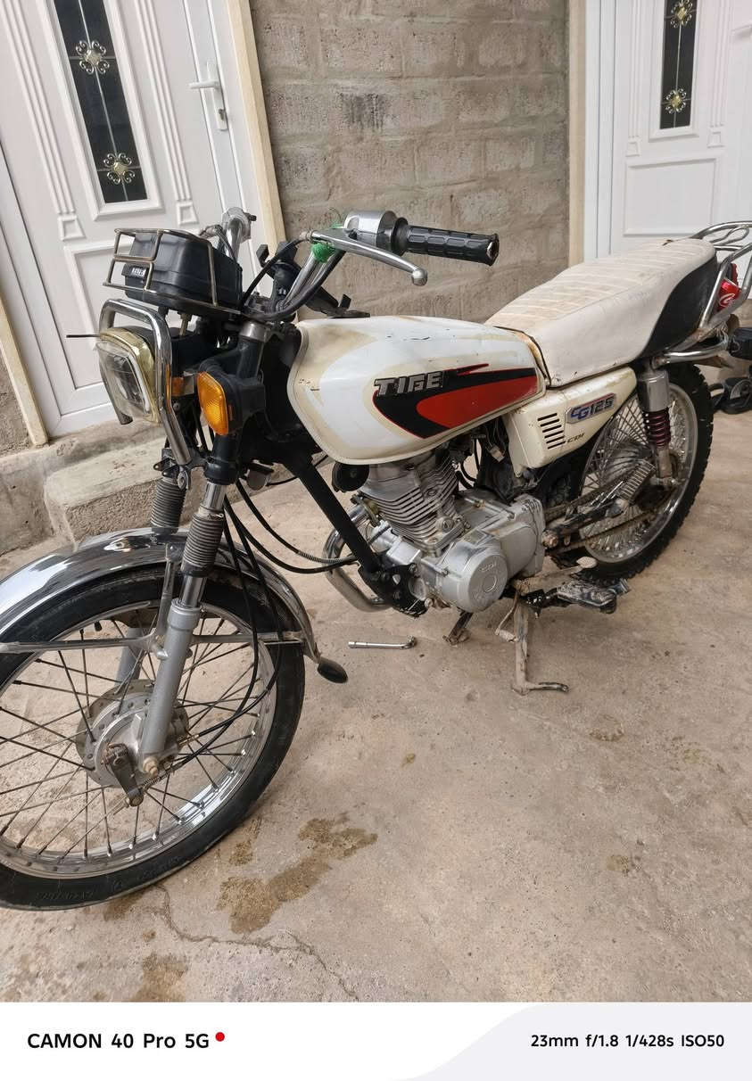 سلام عليكم بارت 9999 مكينه شرط مفتوحه مره وحده تحريكه معدل نار كلشي شغال بيها تأخذها تدعيلي ما تسمع صوت المكينه ويل خلفي جديد تايرات جدد كهربائيات كلها شغاله كيجات لايت زنون اشاير هورن كلشي شغال سعره من الأخير ٣٧٥ شراي تعال خاص


**إذا كنت صاحب هذا الإعلان وتريد حذفه لأي سبب، رجاءا أرسل رسالة إلى الدعم الفني**