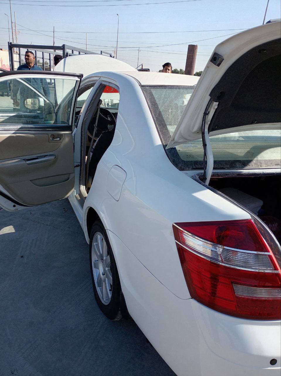 سيارة للبيع جيلي موبل موديل 2012 سيارة حلوة مابيها شي ماعدة مكينتها تنقص قليل وباب خلف العبري بارد سعرها 60 وبي مجال  مكاني الديوانيه للاستفسار ***********
