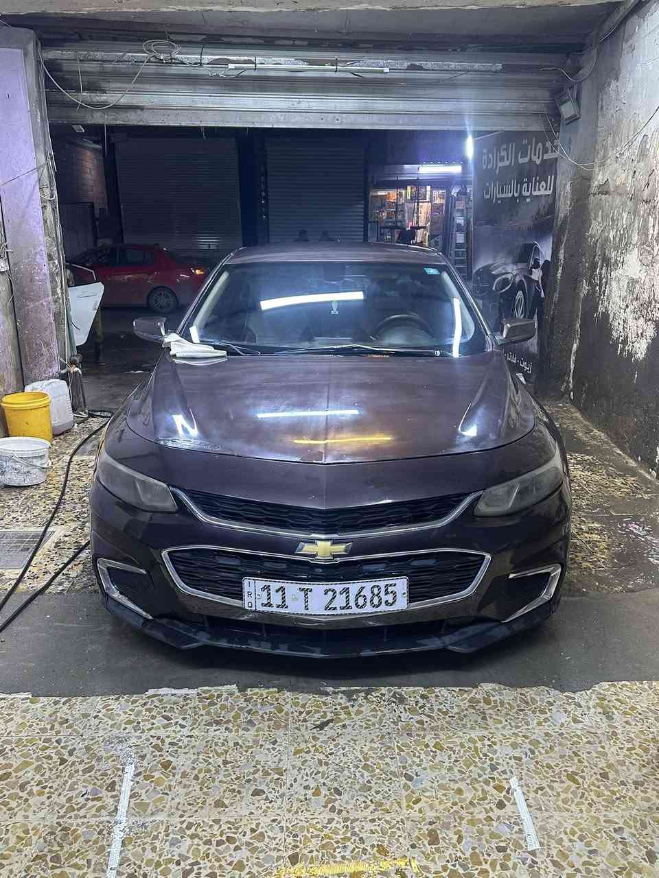 السلام عليكم 🫡 
ماليبو 2016 وارد امريكي مكينه 1500 تيربو 
اللون بني حادثها مال امريكا دعامية امامية فقط بچم كبس مكينه وگير مكفولات الصدر نص عمر
السيارة جاهزه كهربائياتها شغاله كلها داخلها جداً نظيف ✅
دوشمة جلد يباني تايرات جديده ✅
نقصها جامة مال بك لايت الخلفي والدعامية الخلفيه بيها كسر بالجانب الايسر وبيها اماكن بارد وموضح بالسونار الصور مرفقه ويه المنشور…
السنوية جاهزة وبأسمي شرط التحويل مباشر ثاني يوم رقم جديد سنوية لل2030 فحص وهزه كامل مكاني الكرادة / العرصات الهندية 
السعر $10700 يعني $107 بيها مجال بسيط وبيك خير وتدلل 🌹
للتواصل ***********
