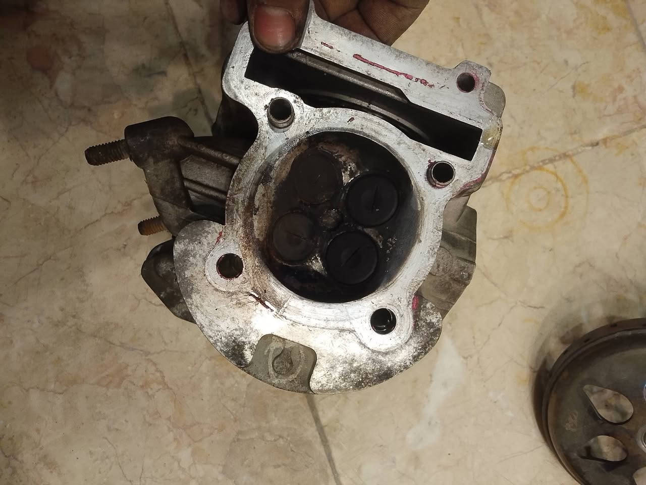 للبيع او مراوس بحجره اصغر 
مكاني الدوره
***********
