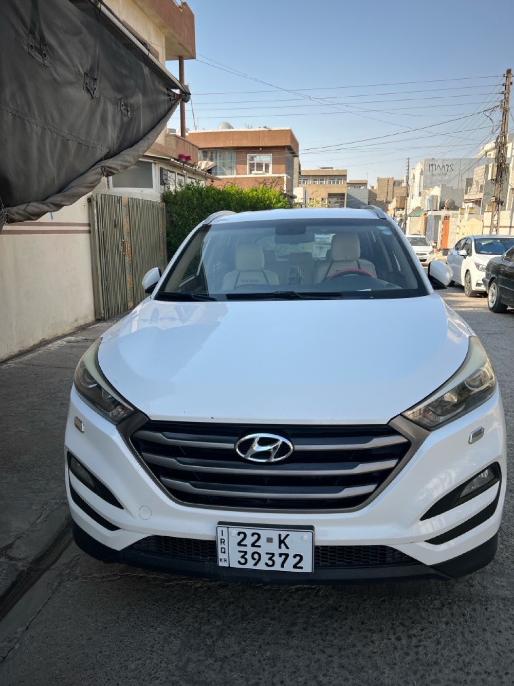 توکسون ٢٠١٦ سفر اربيل خليجي
مكفولة من كل شي ، رقم و سنوية جديدة
توسان ٢٠١٦ وارد خليجي لو مواصفات شنو بالضبط؟: 
خليجي
شكد العداد الحالي؟: 
١٧٠الف
أكو صبغ أو حادث أو تبديل قطع؟: 
مكفولة
وين موقع السيارة حالياً، وأكو مجال بالسعر لو لا؟: 
اربيل ، شوية بها مجال