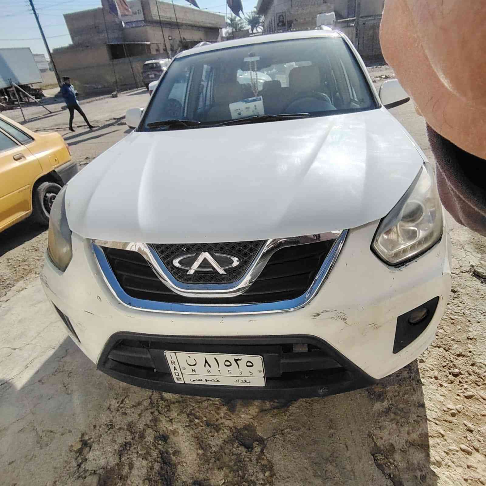 السلام عليكم شباب تيكو موديل 2012  
بيه ضربه  أسفل والدعاميه الكدام على جهت اليسره  مكينه كبيره تبريد تدفه خير من الله  السنوه 2027
السياره مال جناي  بيه قسام شرعي  
العنوان بغداد البياع ***********
السعر ٤٢
 وبيه مجال
