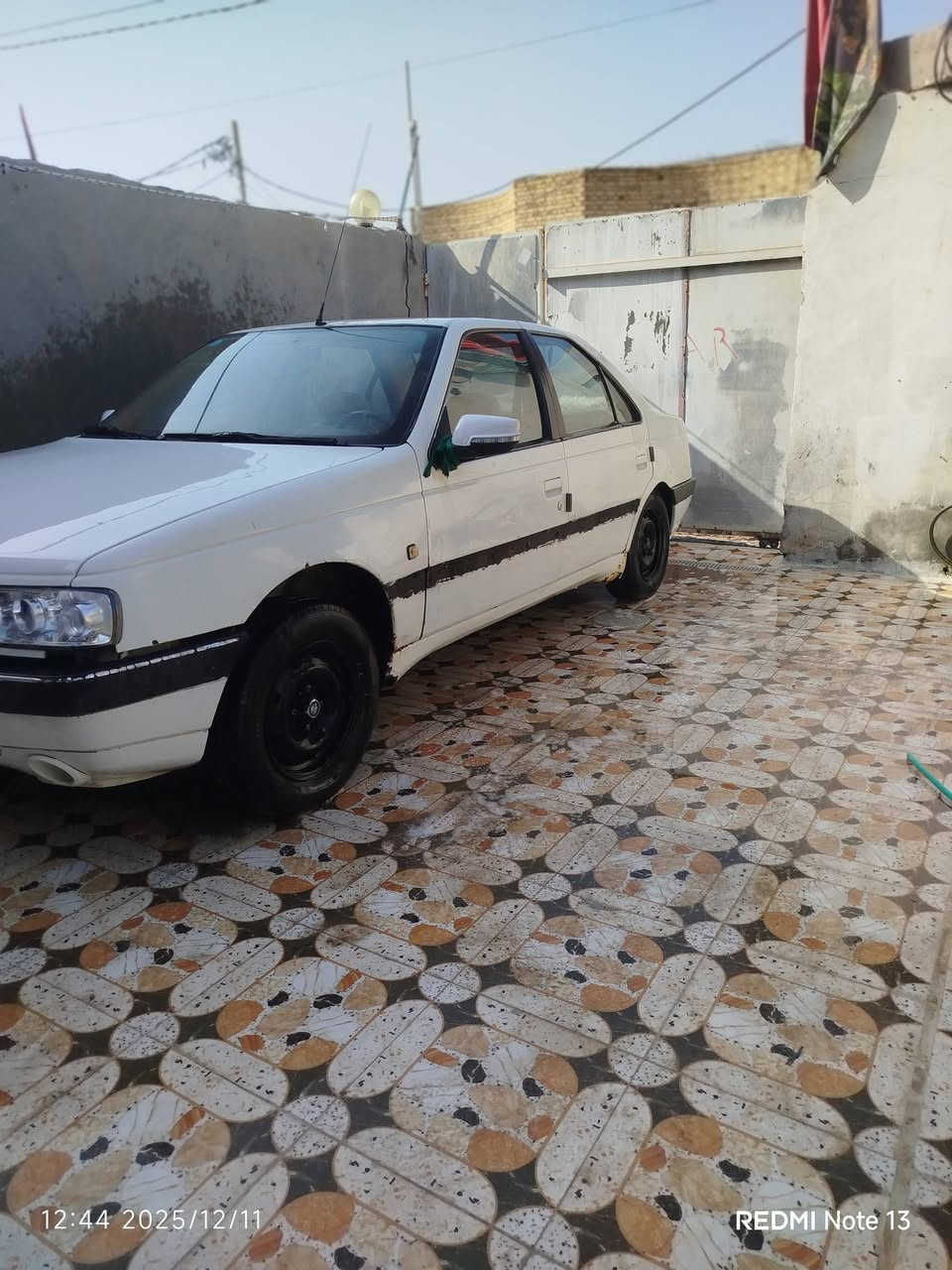 السلام عليكم بيجو 405 للبيع سياره خير من الله موديل 10 سياره مال جناي سياره قبل للشارع تدفئه تبريد شغالات تخم تاير جديد سعر 35 وبيها مجال حق الجيه الاستفسار هذا الرقم خاص ما متواجد ***********
