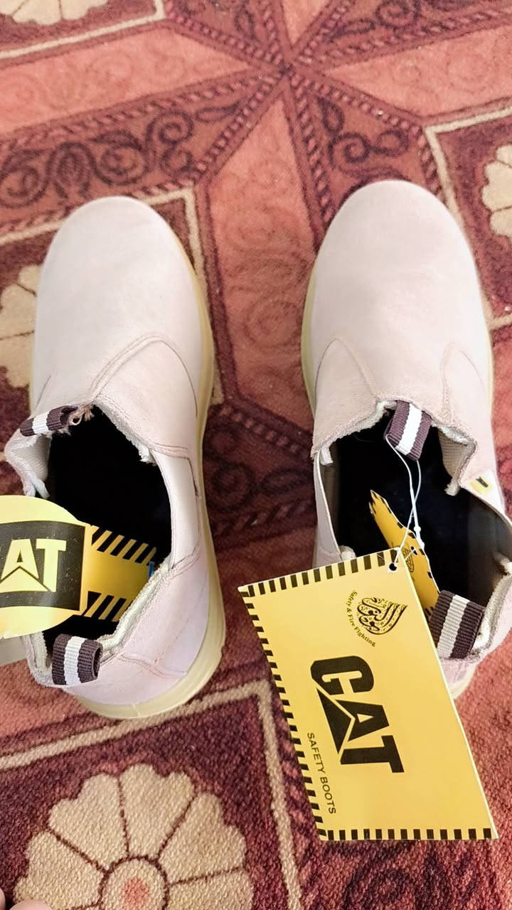 احذيه سيفتي اخوان للعمل
ماركه الماني متوفر 4 ازواج 
***********
