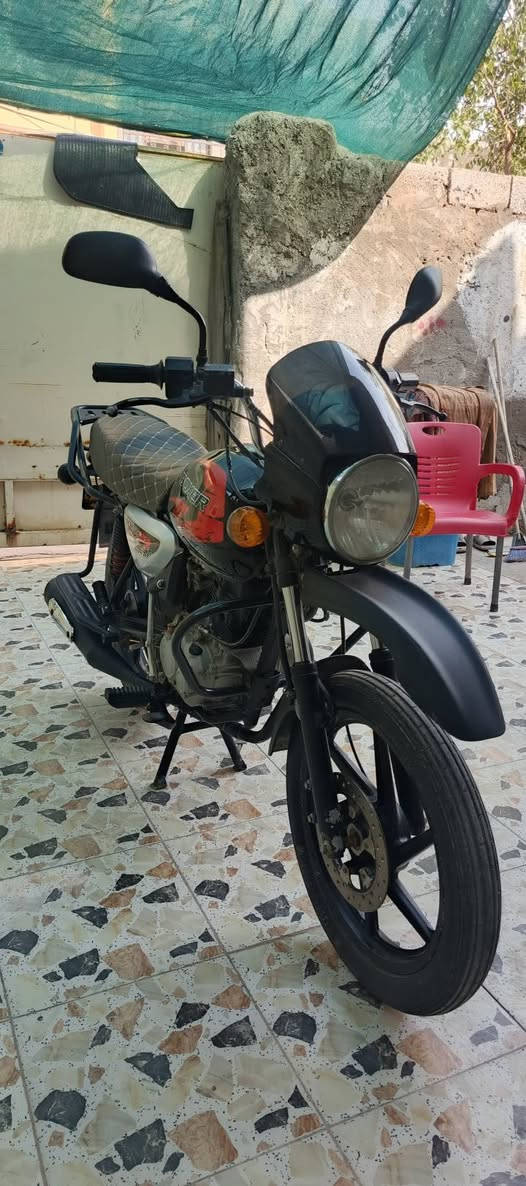 بوكسر موديل2022 اوراق كاملات للبيع سعر مليون و300 وبيه مجال  محرك نضيف فول  كاملة مابيه نقص  مكاني بعقوبة كاطون الرحمة خاص موجود او اتصل ***********
