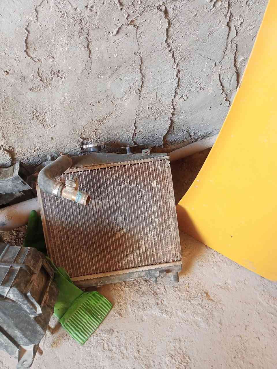 السلام عليكم غراض سايبا لبيع مكاني نجف باقيات بس ذني جنطه وبيبان 2 ورايتر وصارنصه ومسطره هيه ولبخاخات دركه بك لايت تك جامه مثلثه ماطور ماسحات عنبار بريك لوي مال لوره لاتصال واتساب ***********مكاني نجف توصيل ماعدي

