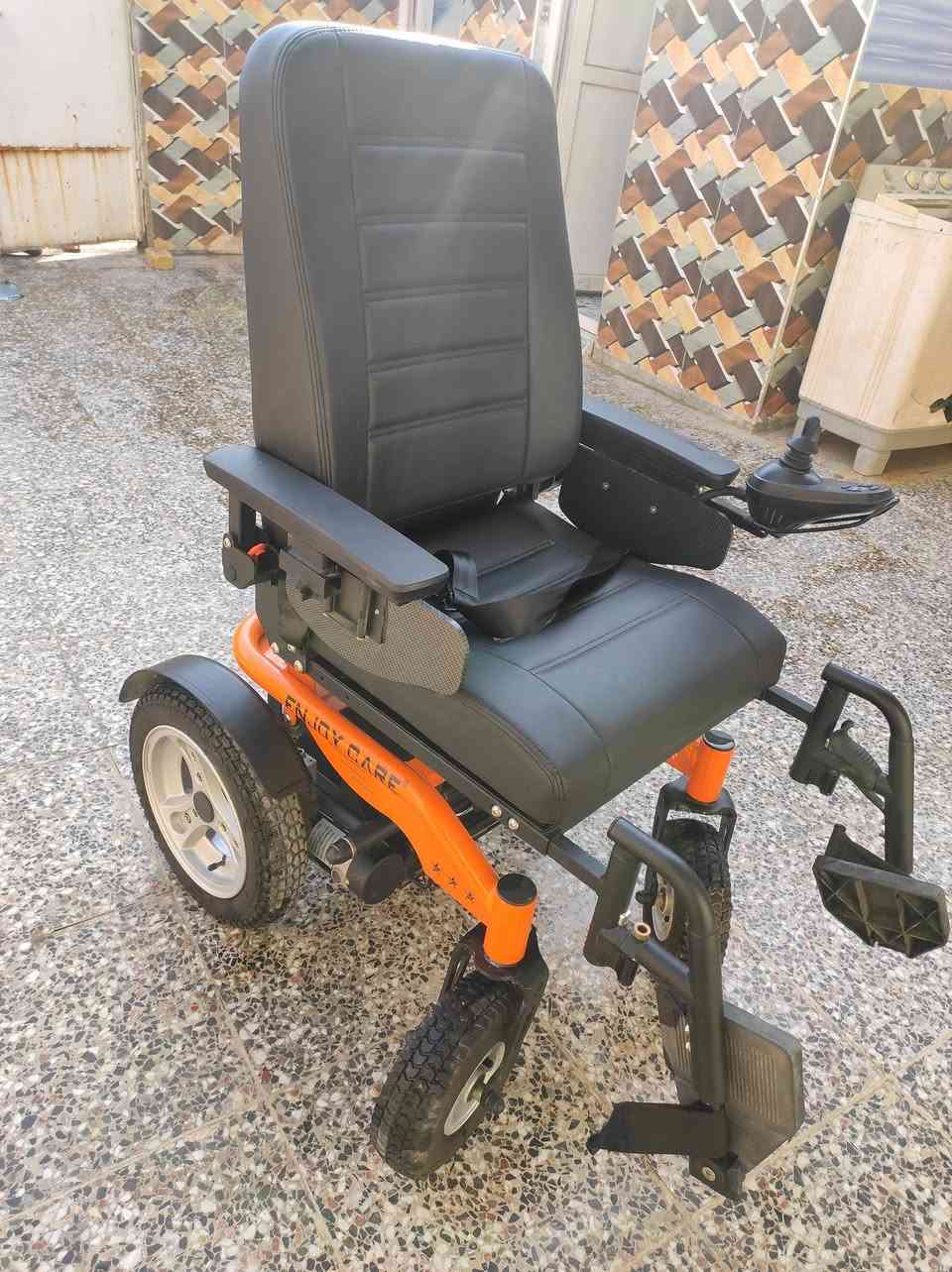 كرسي كهربائي لبيع السعر خاص جديد ***********
