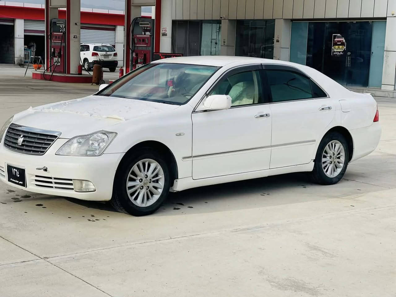 .
ماشااللە لە ماڵی هەموو لایەک
توێتا کراون شاهینە 
٢٠٠٦ 
بڕاوە بڕاوە بڕاوە
گەورە بە گەورە ١٨٢ قەترە دووکەڵی نیە
١٠٠ هەزاری حەقیقی ڕۆشتووە
٢ دوگمەی ناوزەرد
زۆر زۆر پاکو جوانە سەیارەکە 
سەقفی نوکە دەرزی پێوە نیە
کامل مەسرووف کراوە
برێکی بەستراوە
جامی  پێشو دوای هەڵگیراوە
ساردوو گەرمی بەستراوە
کامل کامل مەزبووتە
 سەقفی بۆیاخی نیە بەشەرت
دەعمو لێدراو قرچ نیەتی بە شەرت
کەڤەر گۆڕاو بە شەرت
سعری ٤٩ گەڵاو مەجالێکی برایانە
شوێن هەڵەبجەی تازە (شارەزور)

0776 699 44 09
ڕەحمەتو لێبێ هەموو شتێکم نووسیوە
مشتەری نیت سەری خۆمو خۆشت مەیەشێنە
