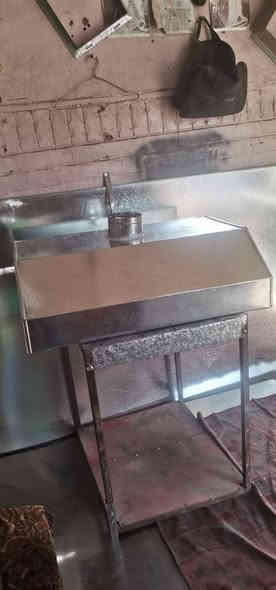 متوفر بوجات مطابخ منزليه طول تسعين عرض 60 سم بسعر 30 الف مع التوصيل جميع محافظات العراق *********** للحجز واتساب او مراسله الصفحه براغي مع جوي مع الواشرات موجوده ويه البوجه وبيه فتحه للصاروخيه قياس اربعه انج وسته انج وثمانية انج حسب الطلب وداعا للدهون
