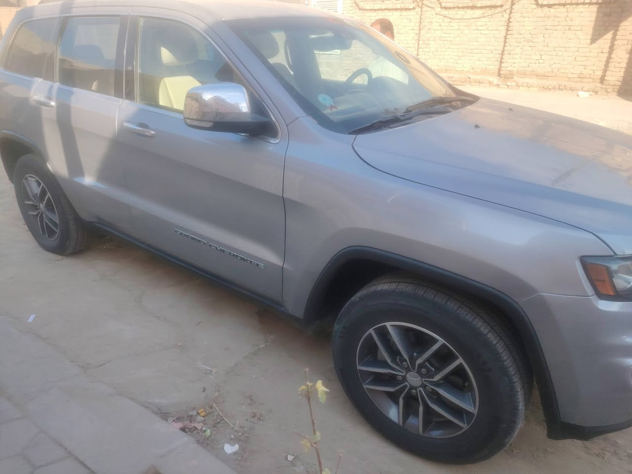 2018 سياره جديده. ضربته جاملق وبنيد من غير داخل معوقين تحررت يعني تحول حره كبل. سعره 210.تلفون ***********.المكان ذي قار المركز
