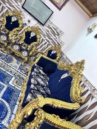 عندي طخم رئاسي ١٠ نفرات نظيف حيل وأشتريتها قبل سنة بسعر مليونين وربع و...