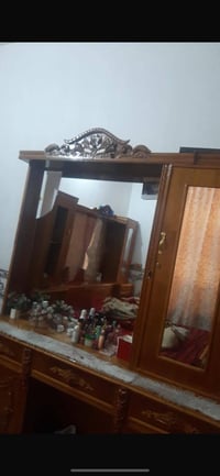 اسلام عليكم غرفه تسكام الثكيل كلش نضيفه نقصه فد جامات كلش ضخمه صار سنت...