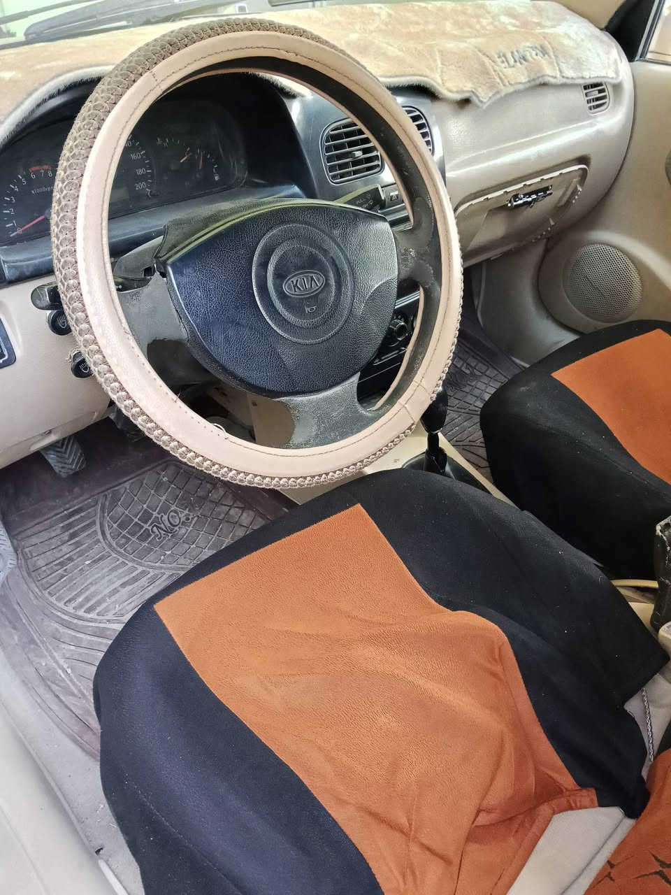 سلام عليكم كيا ريو موديل 2000 رقم ديالى الدولي سنويه لل 30 مكينه كير بحاله جيده كير عادي سعر 32 وبيها مجال بسيط مكاني ديالى بعقوبه ***********
